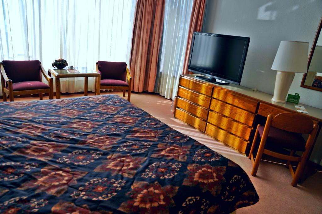 Real Plaza Hotel & Convention Center La Paz Room photo